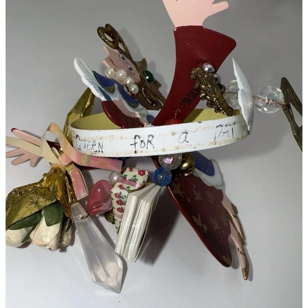 Vintage Kurt Adler Flying Queen Ornament Mixed Media Wood Metal Pearls RARE Y2K‎